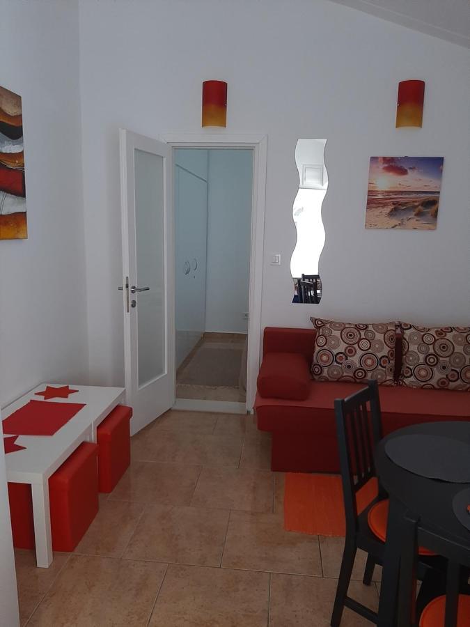 Apartment Enis Барбарига Экстерьер фото