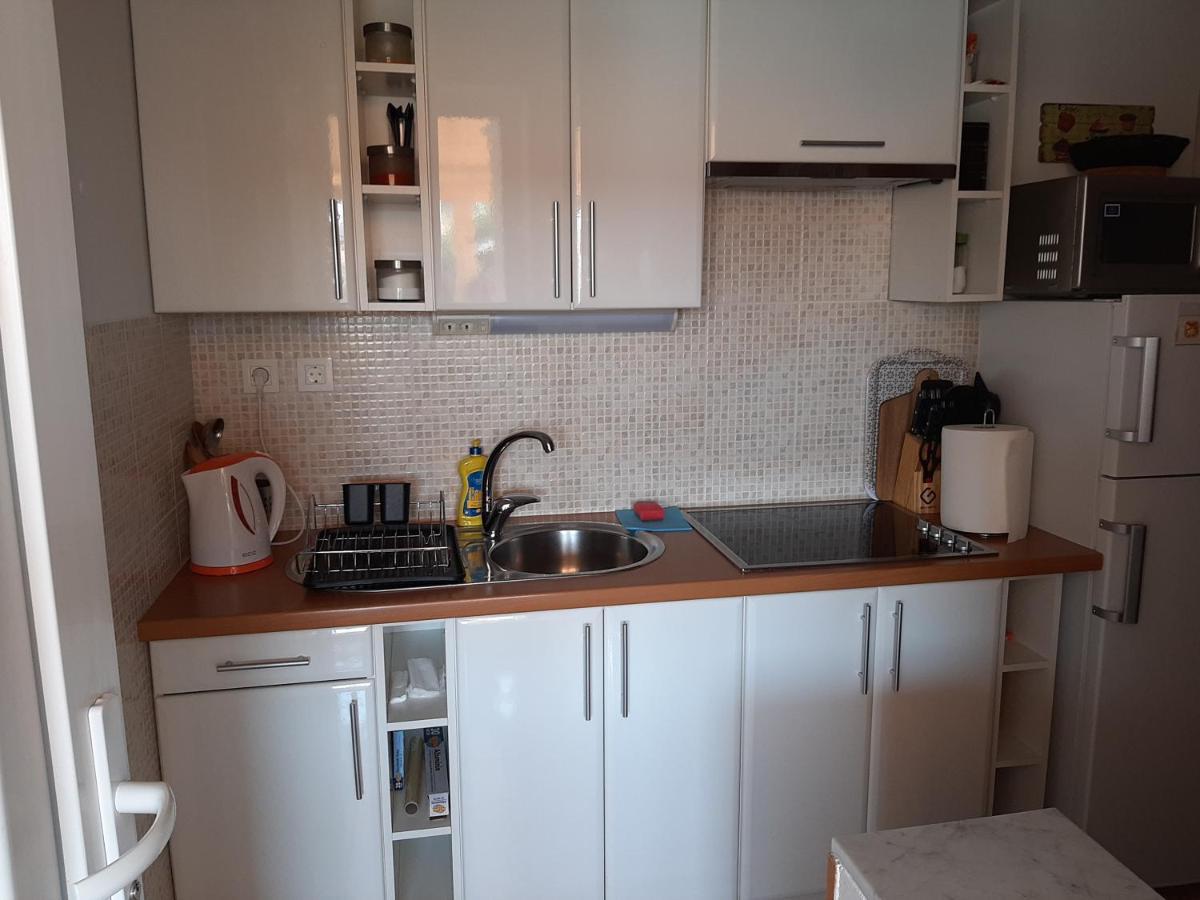 Apartment Enis Барбарига Экстерьер фото